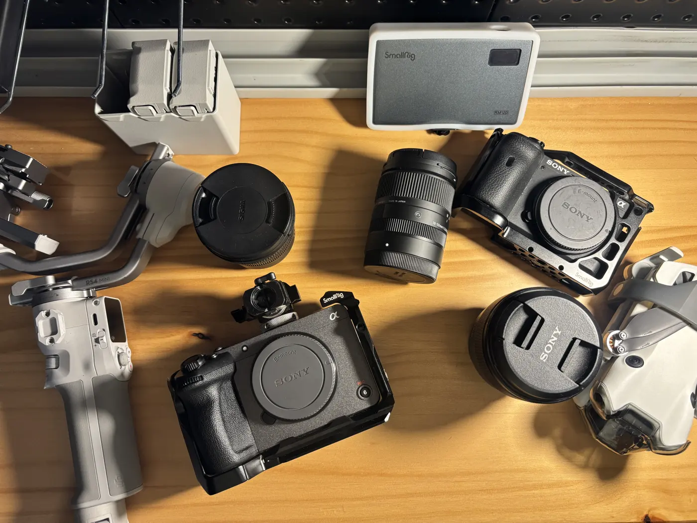 Le matériel vidéo de 4Kaptured : boîtiers cinéma, optiques et stabilisateur