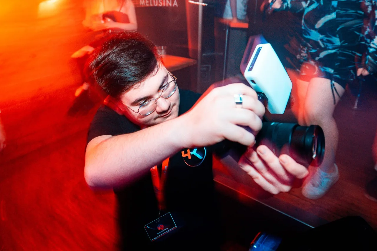 Tournage 4Kaptured en club, au Melusina