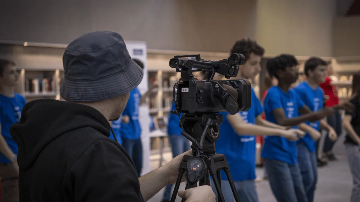 Compact Professional Cameras for Corporate Video in Luxembourg